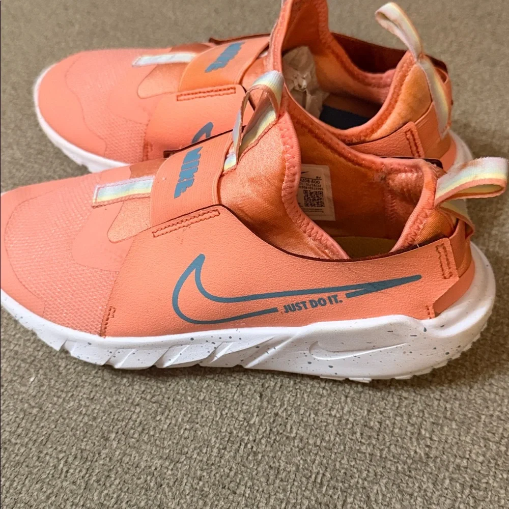 Nike Kids Coral Slip-On Sneakers - Picture 1 of 6